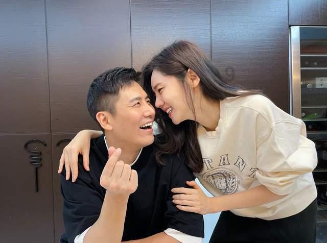 多彩时尚美发沙龙