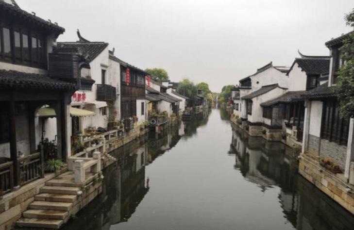 大跳跃的方块